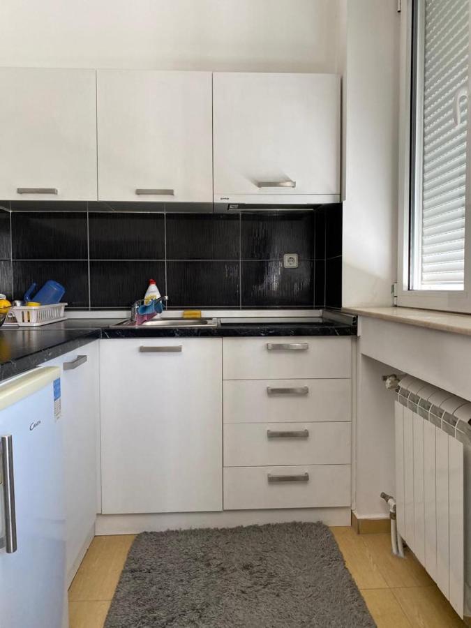 Politika Apartment Beograd Bagian luar foto